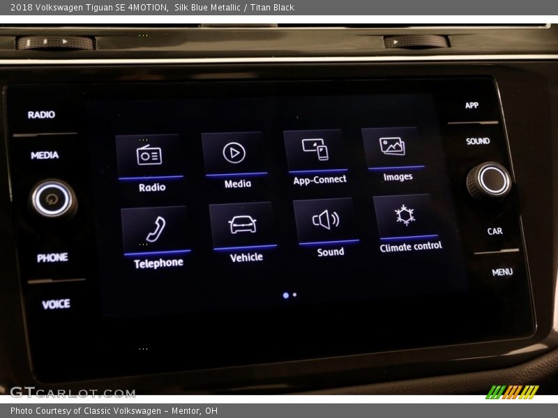 Controls of 2018 Tiguan SE 4MOTION