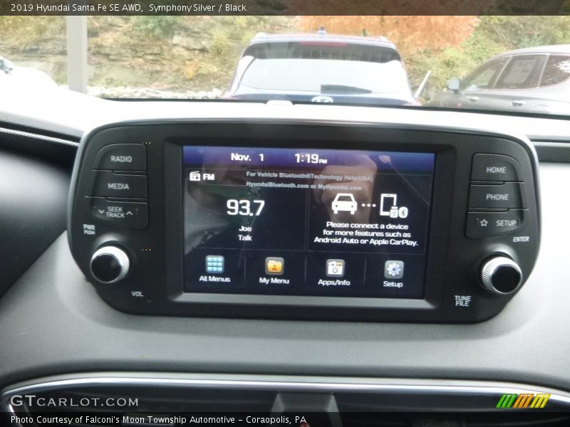 Controls of 2019 Santa Fe SE AWD