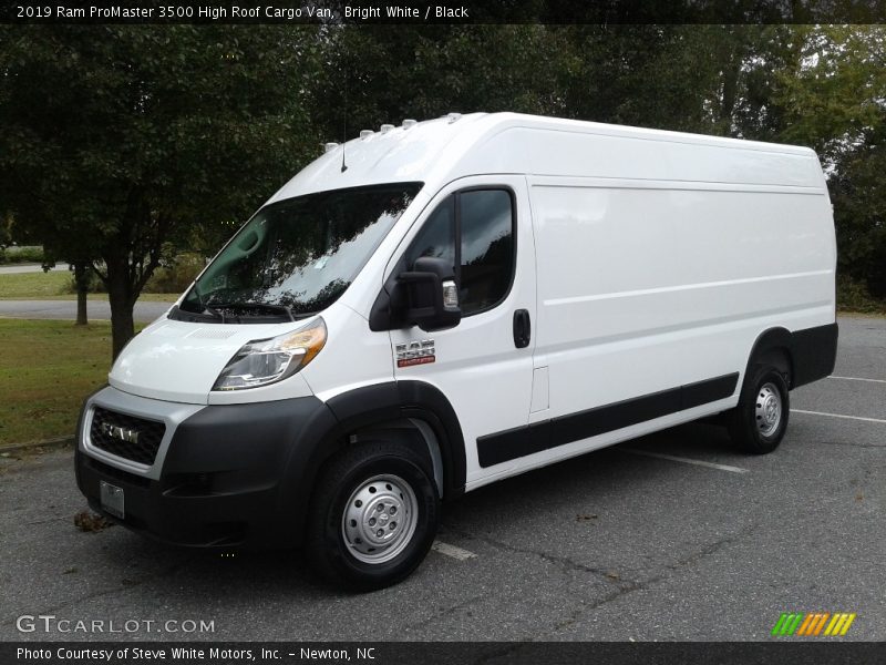 Front 3/4 View of 2019 ProMaster 3500 High Roof Cargo Van