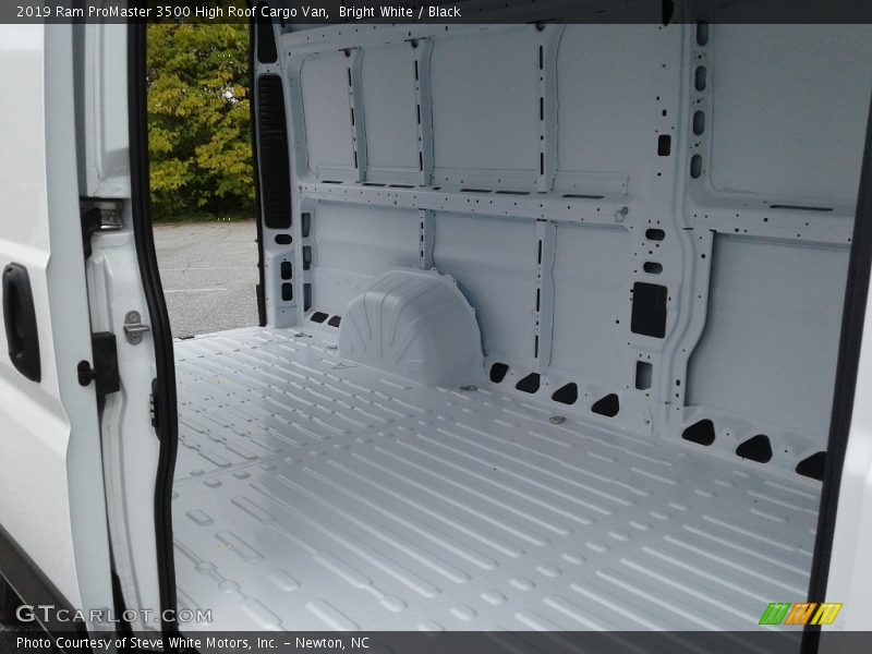 Bright White / Black 2019 Ram ProMaster 3500 High Roof Cargo Van
