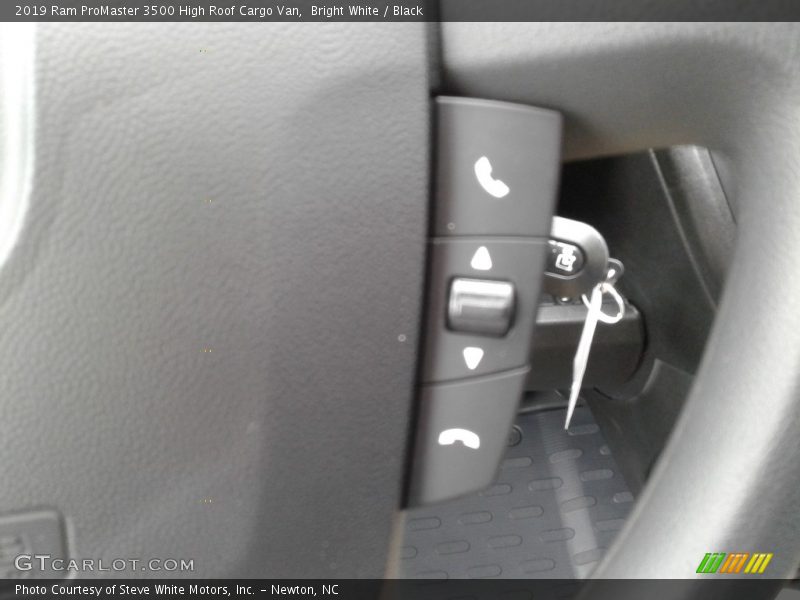Bright White / Black 2019 Ram ProMaster 3500 High Roof Cargo Van