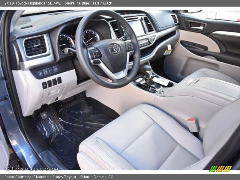 Shoreline Blue Pearl / Black 2019 Toyota Highlander SE AWD