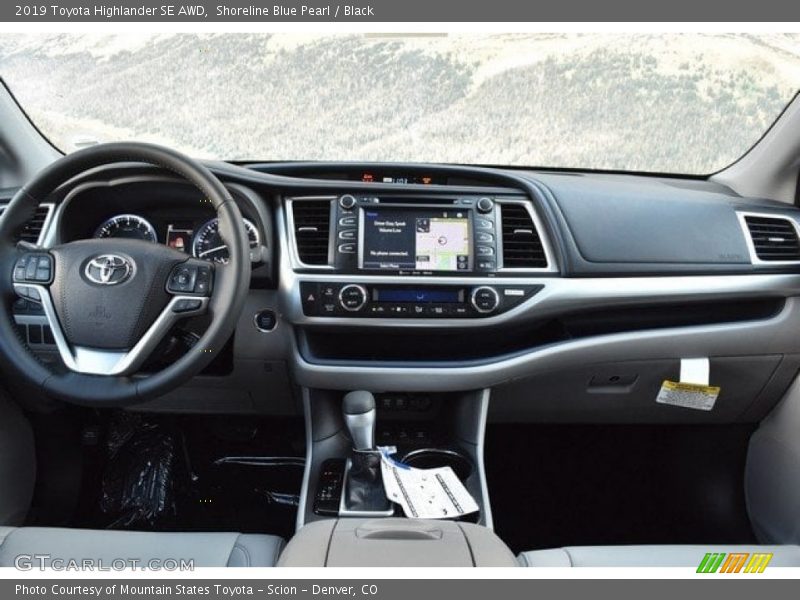 Shoreline Blue Pearl / Black 2019 Toyota Highlander SE AWD