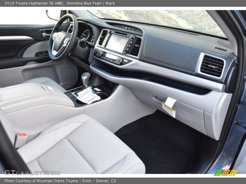 Shoreline Blue Pearl / Black 2019 Toyota Highlander SE AWD