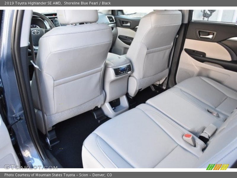 Shoreline Blue Pearl / Black 2019 Toyota Highlander SE AWD