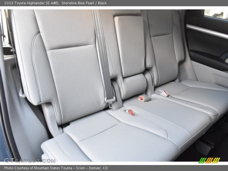 Shoreline Blue Pearl / Black 2019 Toyota Highlander SE AWD