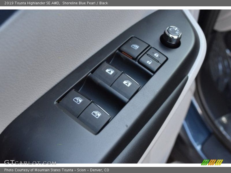 Shoreline Blue Pearl / Black 2019 Toyota Highlander SE AWD