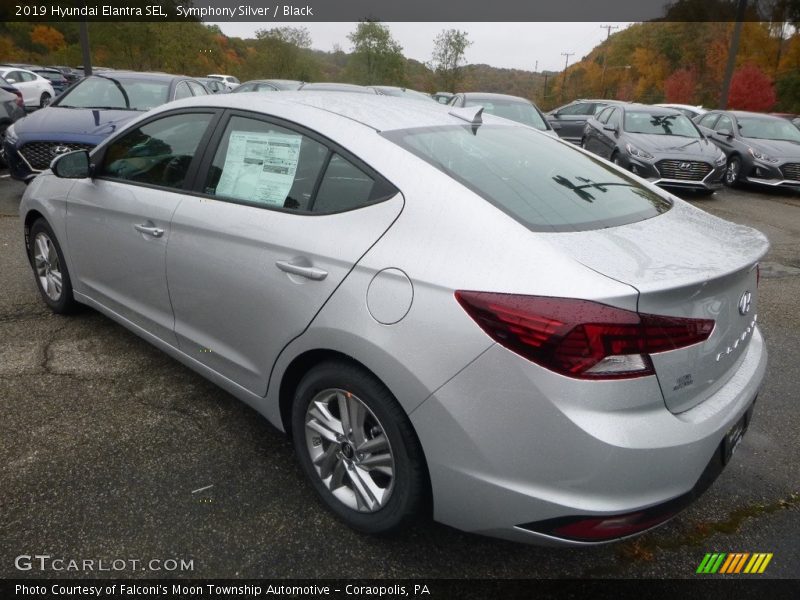 Symphony Silver / Black 2019 Hyundai Elantra SEL