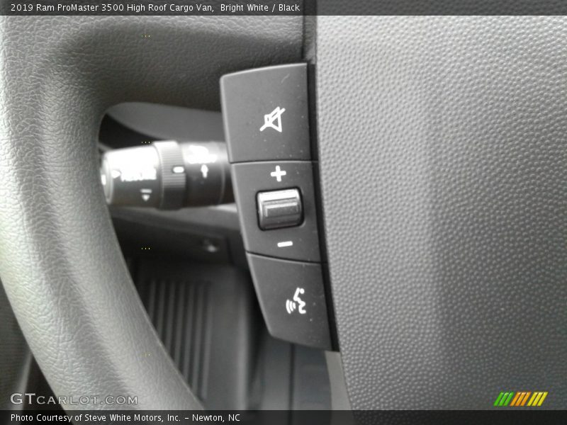  2019 ProMaster 3500 High Roof Cargo Van Steering Wheel