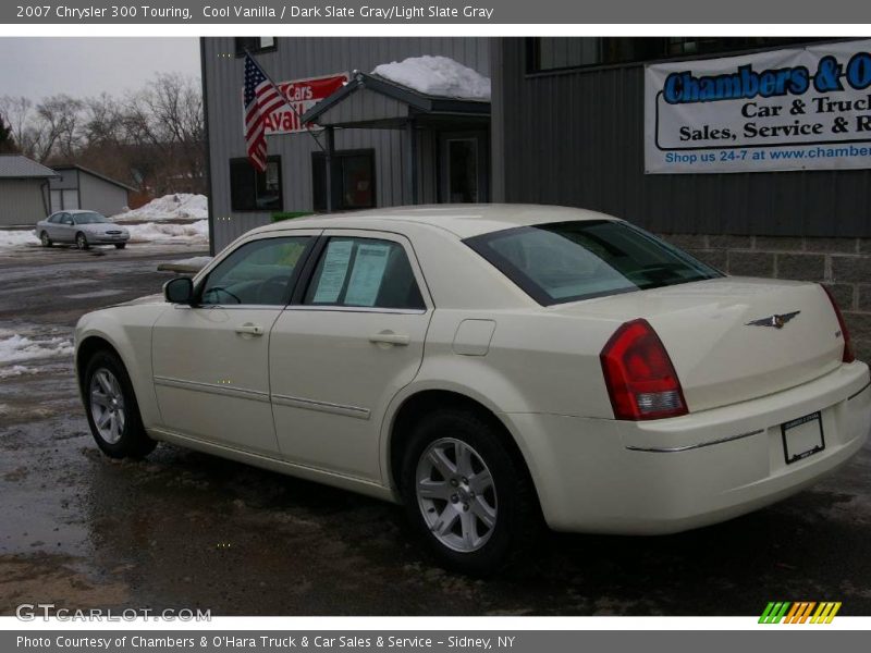 Cool Vanilla / Dark Slate Gray/Light Slate Gray 2007 Chrysler 300 Touring