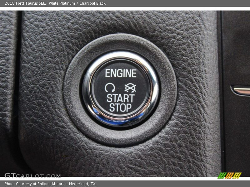 White Platinum / Charcoal Black 2018 Ford Taurus SEL