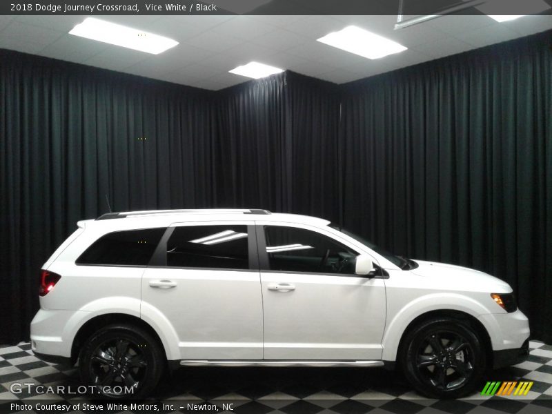 Vice White / Black 2018 Dodge Journey Crossroad