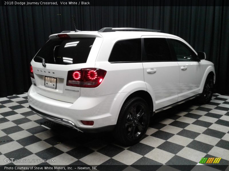 Vice White / Black 2018 Dodge Journey Crossroad
