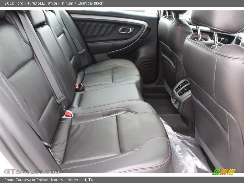White Platinum / Charcoal Black 2018 Ford Taurus SEL
