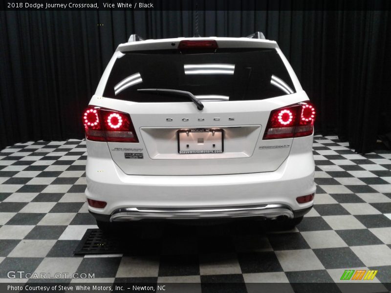 Vice White / Black 2018 Dodge Journey Crossroad