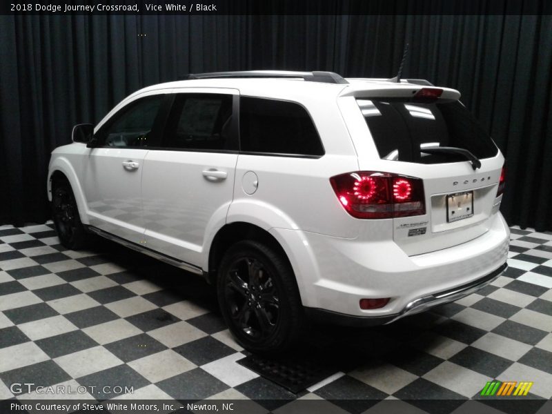 Vice White / Black 2018 Dodge Journey Crossroad