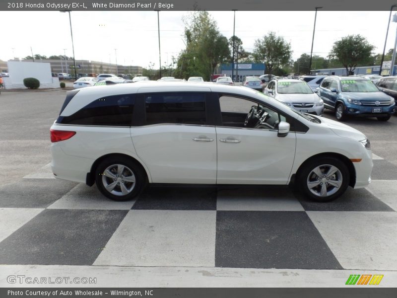 White Diamond Pearl / Beige 2018 Honda Odyssey EX-L