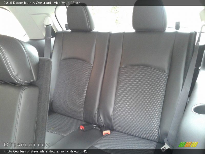Vice White / Black 2018 Dodge Journey Crossroad