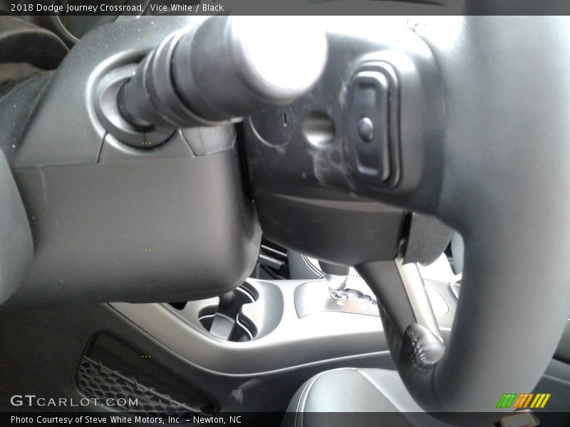 Vice White / Black 2018 Dodge Journey Crossroad