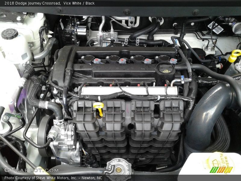 Vice White / Black 2018 Dodge Journey Crossroad