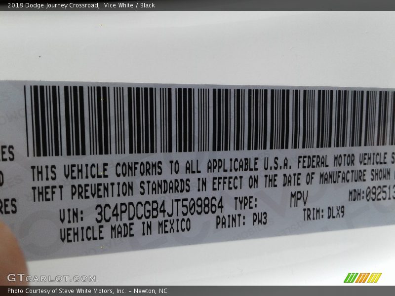 Vice White / Black 2018 Dodge Journey Crossroad