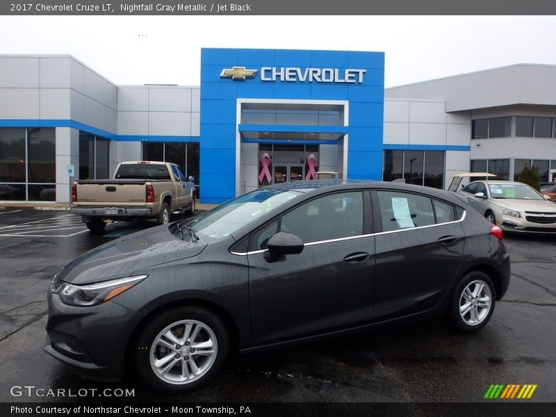 Nightfall Gray Metallic / Jet Black 2017 Chevrolet Cruze LT
