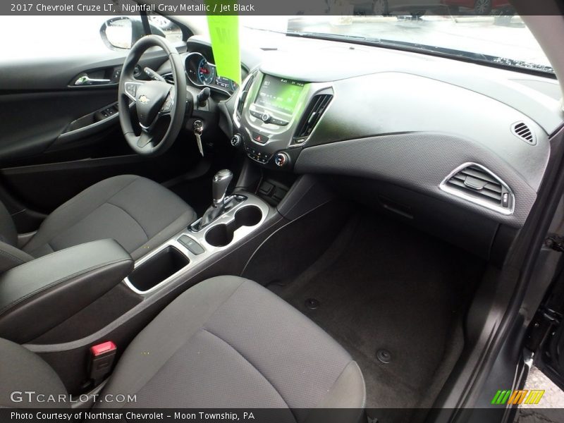 Nightfall Gray Metallic / Jet Black 2017 Chevrolet Cruze LT