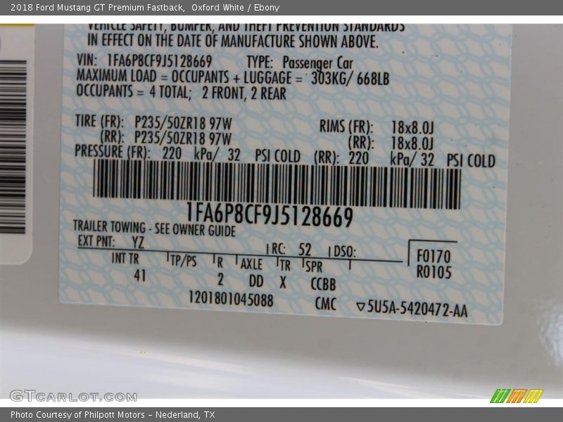 Oxford White / Ebony 2018 Ford Mustang GT Premium Fastback