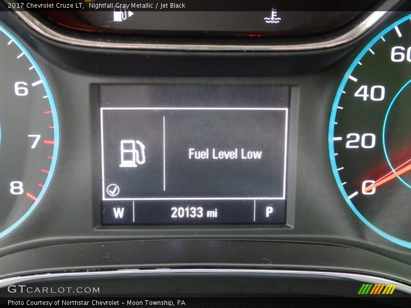 Nightfall Gray Metallic / Jet Black 2017 Chevrolet Cruze LT