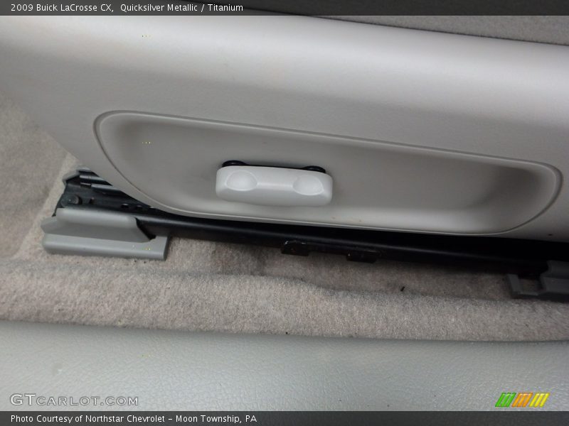 Quicksilver Metallic / Titanium 2009 Buick LaCrosse CX