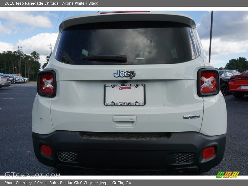 Alpine White / Black 2018 Jeep Renegade Latitude