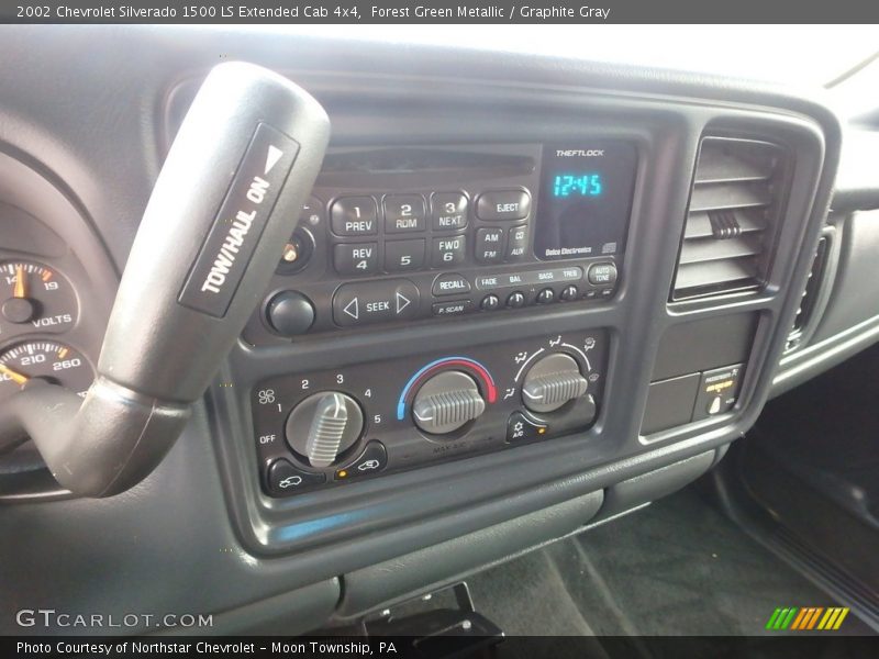 Forest Green Metallic / Graphite Gray 2002 Chevrolet Silverado 1500 LS Extended Cab 4x4