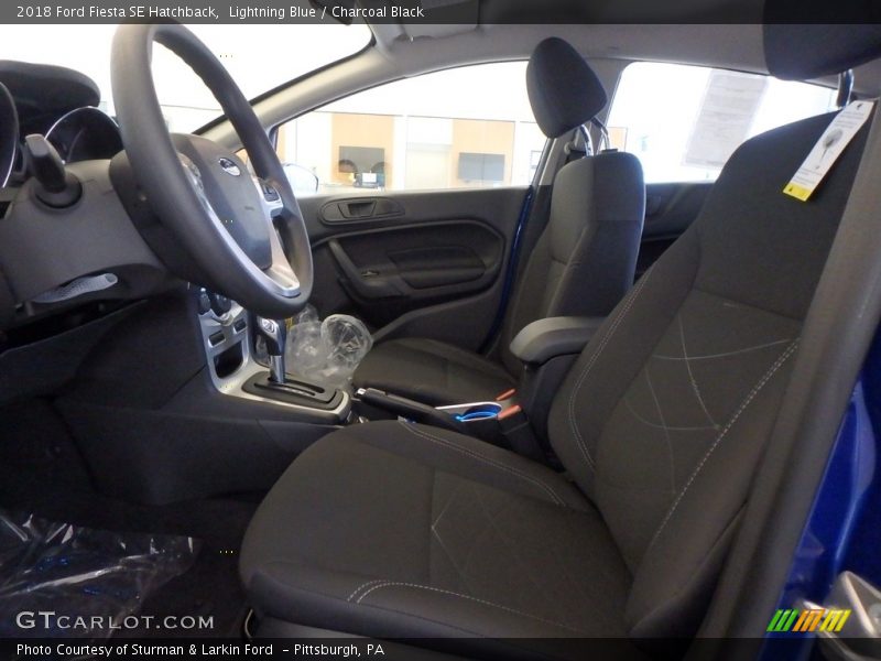 Lightning Blue / Charcoal Black 2018 Ford Fiesta SE Hatchback