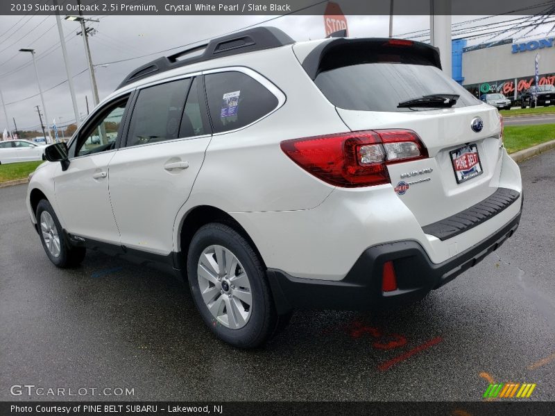 Crystal White Pearl / Slate Black 2019 Subaru Outback 2.5i Premium