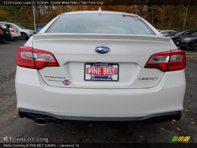 Crystal White Pearl / Two-Tone Gray 2019 Subaru Legacy 2.5i Sport