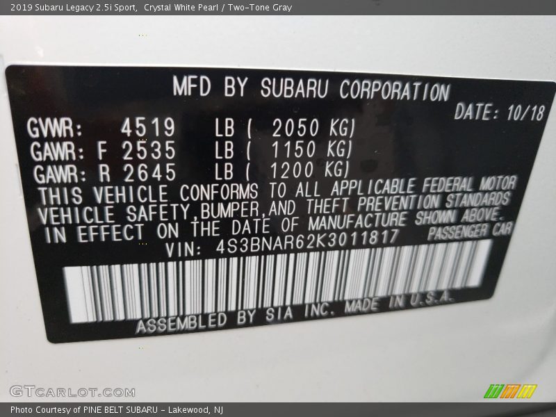 Crystal White Pearl / Two-Tone Gray 2019 Subaru Legacy 2.5i Sport