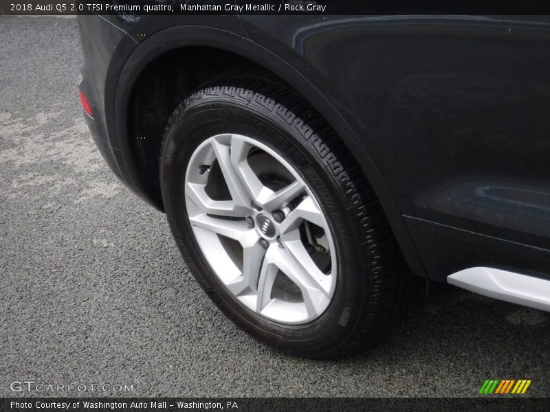 Manhattan Gray Metallic / Rock Gray 2018 Audi Q5 2.0 TFSI Premium quattro