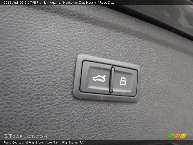 Manhattan Gray Metallic / Rock Gray 2018 Audi Q5 2.0 TFSI Premium quattro