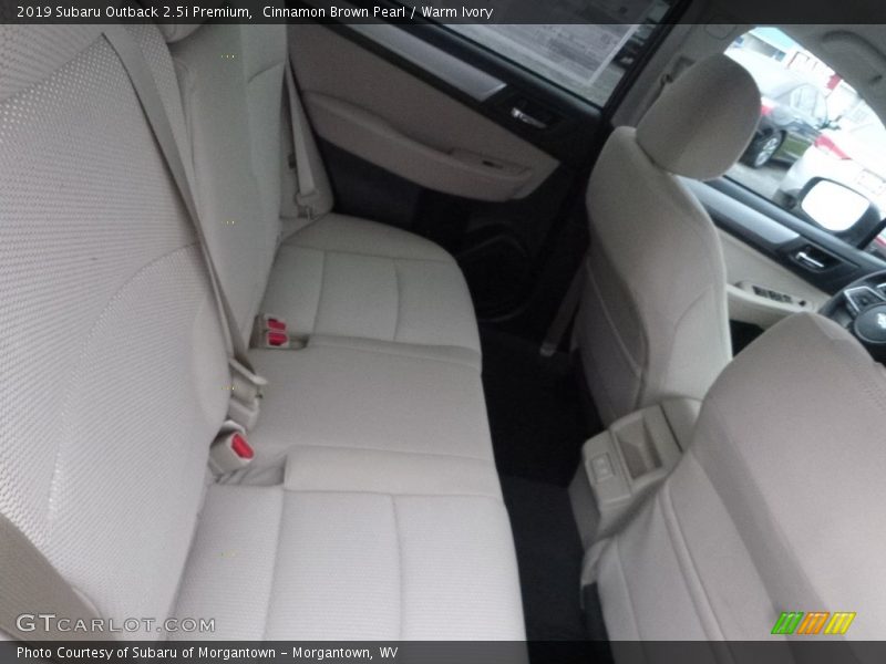 Cinnamon Brown Pearl / Warm Ivory 2019 Subaru Outback 2.5i Premium