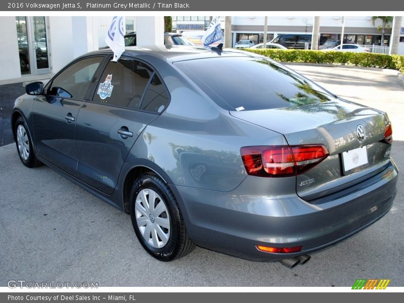 Platinum Grey Metallic / Titan Black 2016 Volkswagen Jetta S