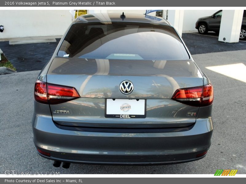 Platinum Grey Metallic / Titan Black 2016 Volkswagen Jetta S