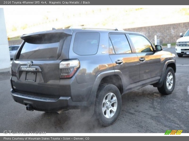 Magnetic Gray Metallic / Black 2016 Toyota 4Runner SR5 4x4