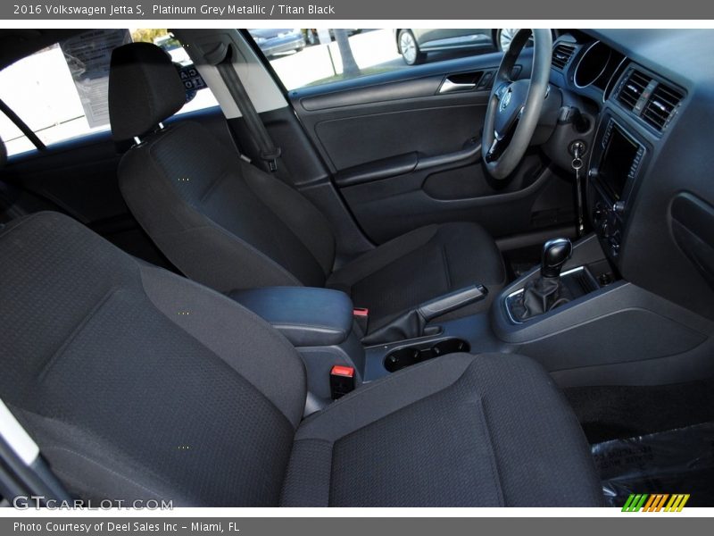Platinum Grey Metallic / Titan Black 2016 Volkswagen Jetta S