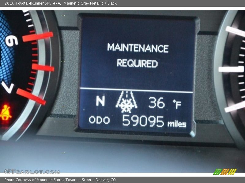 Magnetic Gray Metallic / Black 2016 Toyota 4Runner SR5 4x4