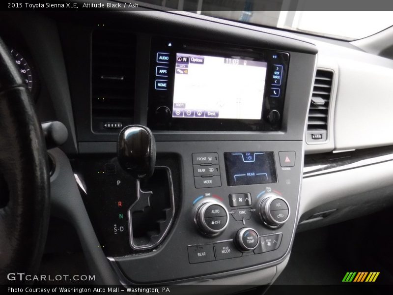 Attitude Black / Ash 2015 Toyota Sienna XLE