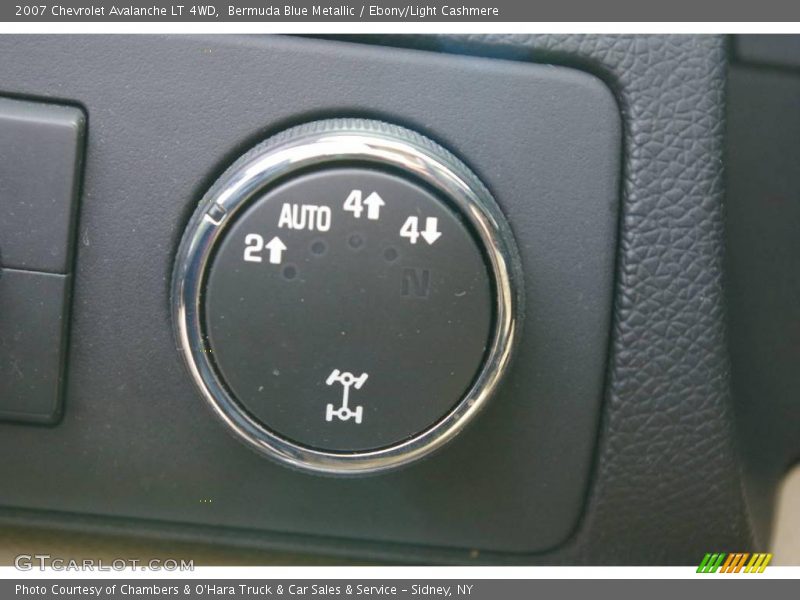 Bermuda Blue Metallic / Ebony/Light Cashmere 2007 Chevrolet Avalanche LT 4WD