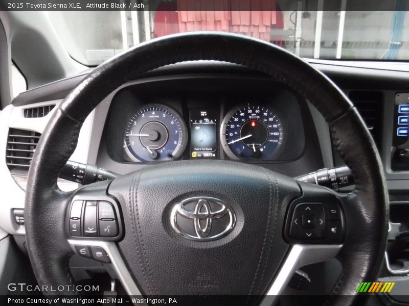 Attitude Black / Ash 2015 Toyota Sienna XLE