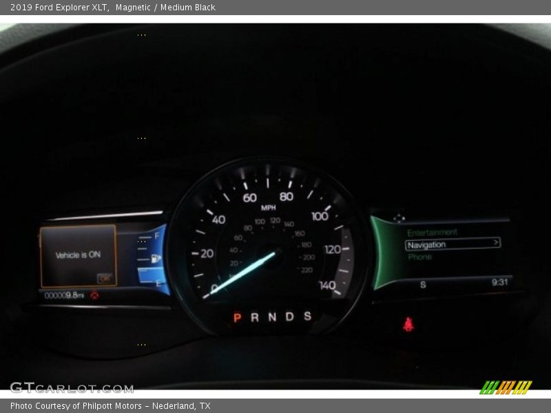 Magnetic / Medium Black 2019 Ford Explorer XLT