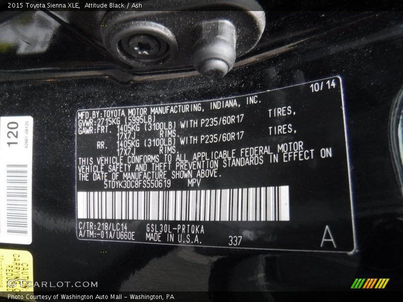 Attitude Black / Ash 2015 Toyota Sienna XLE