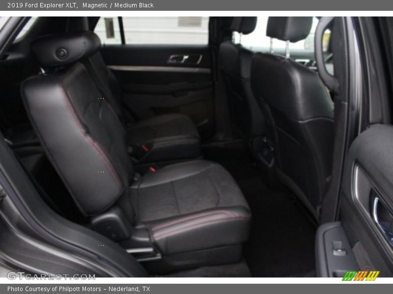 Magnetic / Medium Black 2019 Ford Explorer XLT